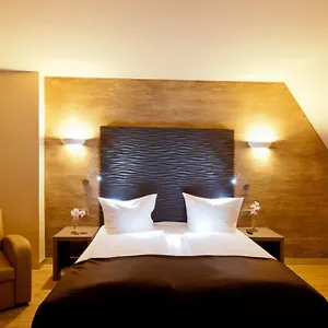 **** Otel Artim Almanya